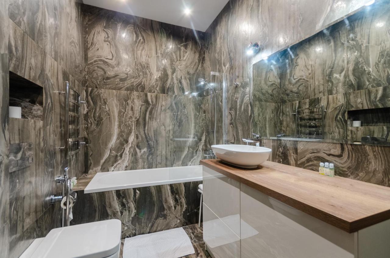 Petrovdom Apartaments 8-188 In Rc Central Park, 7 John Mccain Street Kiev Bagian luar foto
